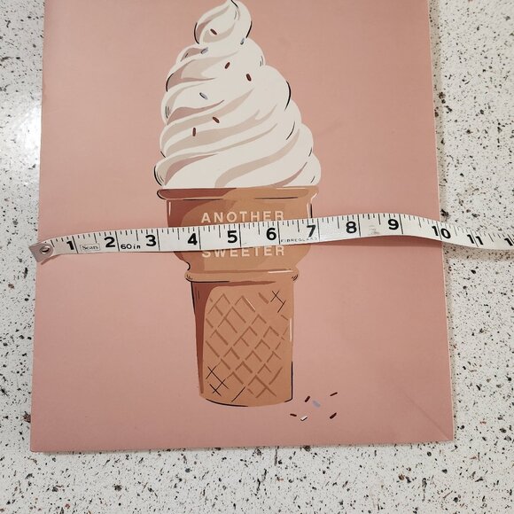 Amy Heitman Another Year Sweeter Ice Cream Birthday Gift Bag - Picture 6 of 7